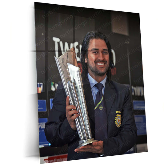 Mahendra Singh Dhoni with the ICC Men’s T20 World Cup Trophy 2007